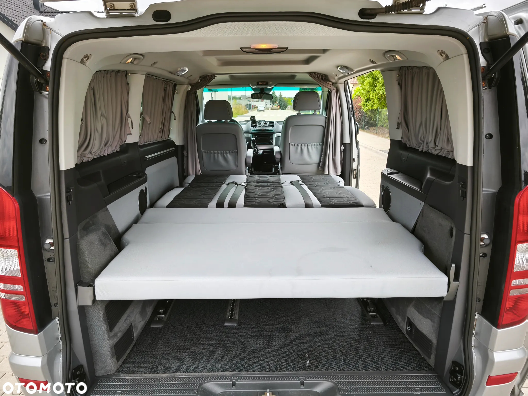 Mercedes-Benz Viano - 10