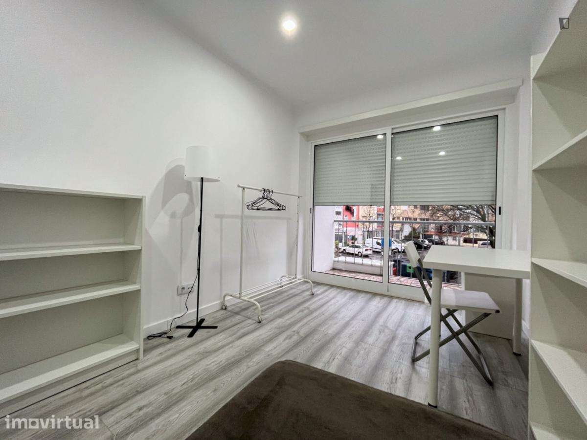 Quarto - localizado em Amadora Lisbon - Grande imagem: 5/16