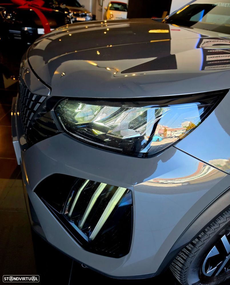 Peugeot 2008 1.2 PureTech Allure - 6