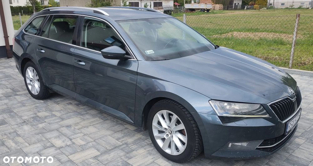 Skoda Superb 2.0 TDI Ambition DSG - 1