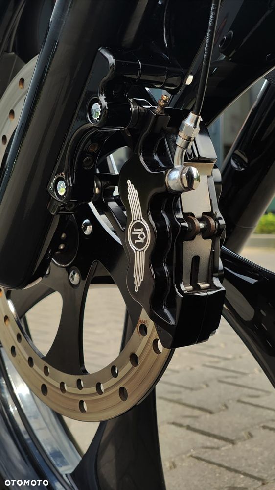 Harley-Davidson Touring Street Glide - 21