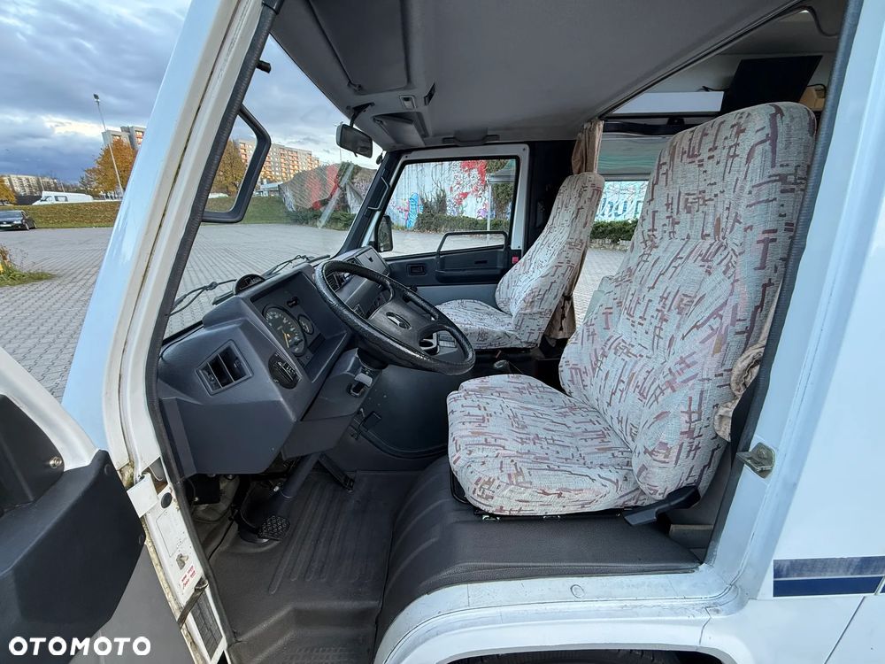 Mercedes-Benz MB100 LaStrada - 13