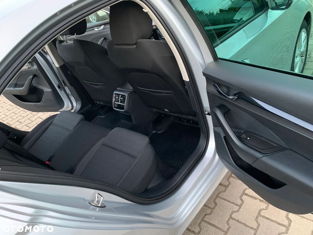Skoda Octavia 1.5 TSI ACT Ambition - 17
