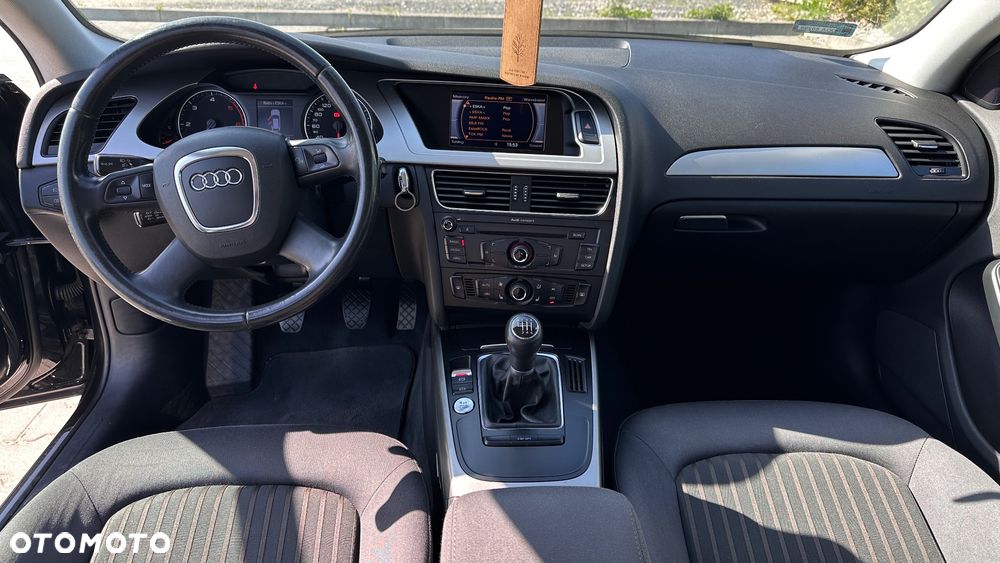 Audi A4 Avant 2.0 TDI - 12
