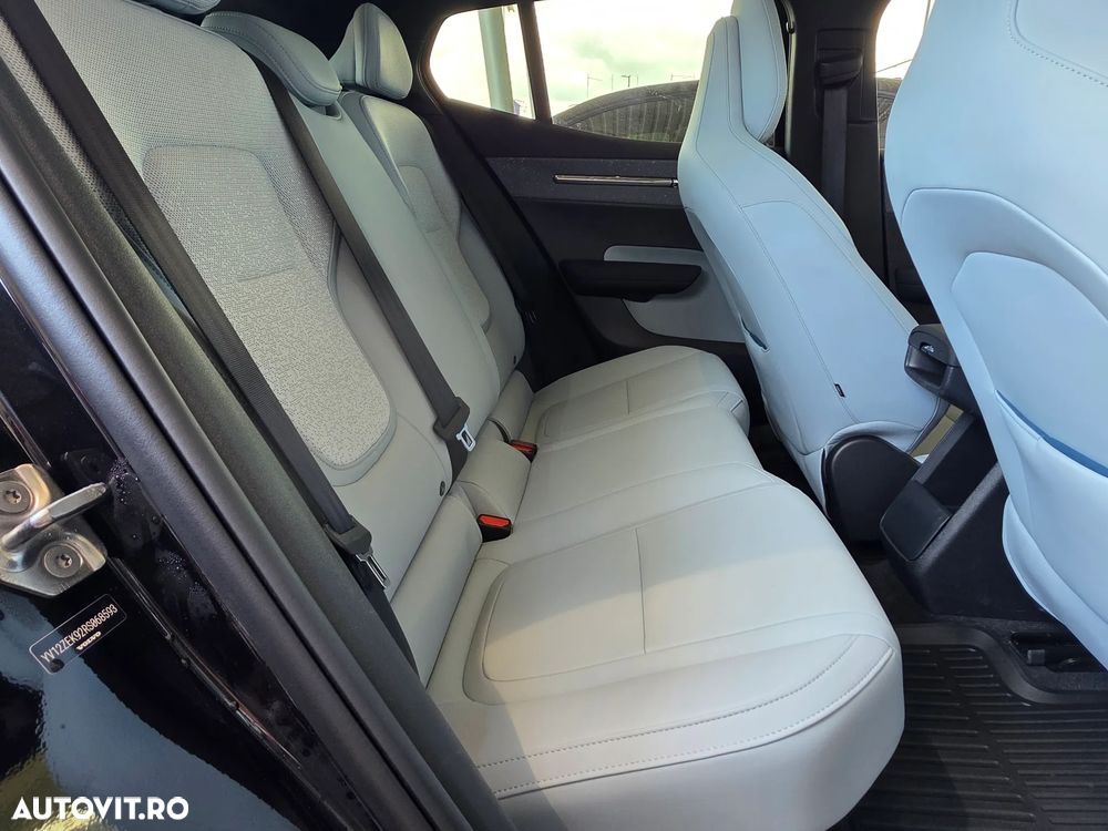 Volvo EX30 Twin Motor Performance Ultra - 37