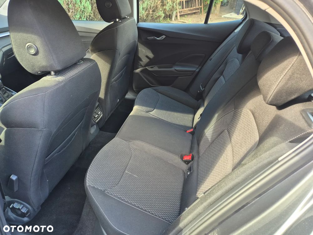 Skoda Fabia 1.0 TSI Style Color - 10