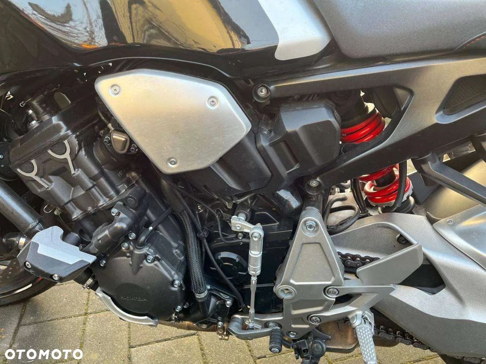 Honda CB - 14