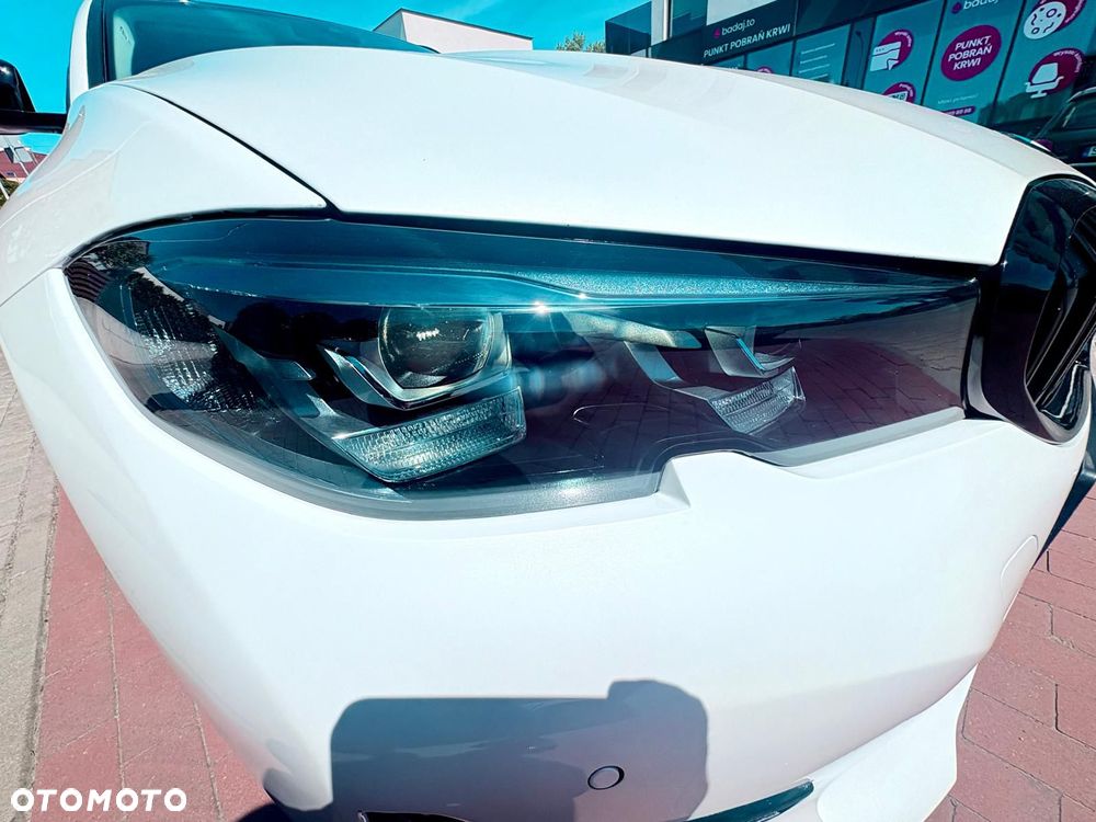 BMW Seria 3 318d M Sport Shadow - 40
