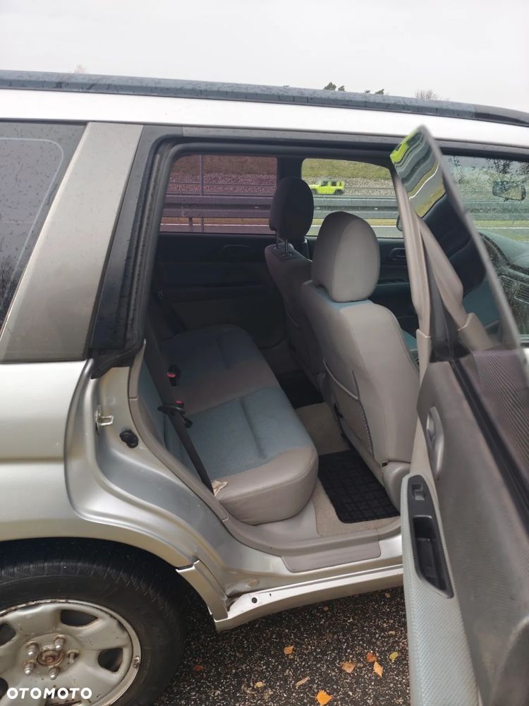 Subaru Forester 2.0 XL - 10