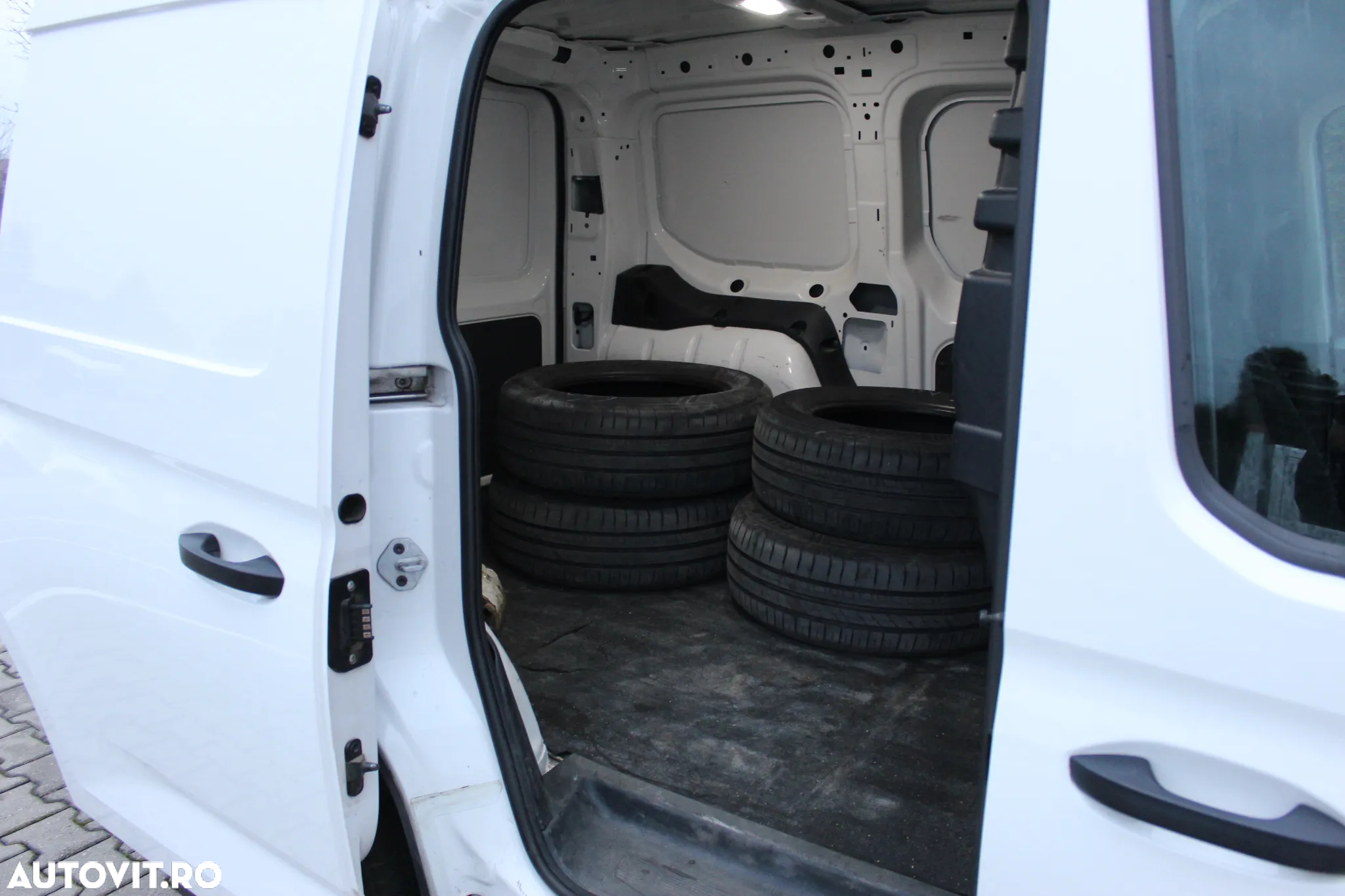 Volkswagen Caddy Cargo 2.0 TDI 75 kW - 18