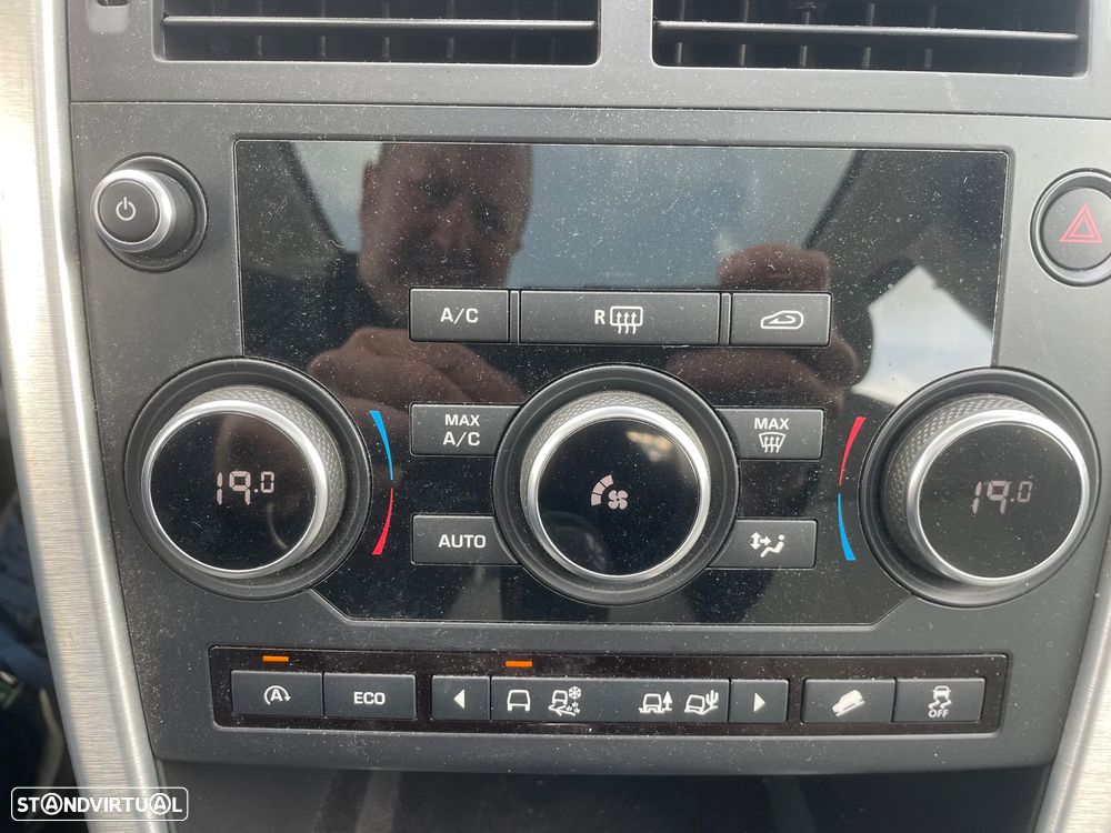 Land Rover Discovery Sport 2.0 TD4 HSE Luxury - 30