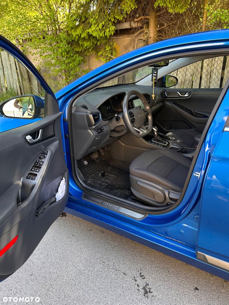 Hyundai IONIQ Hybrid Platinum - 5