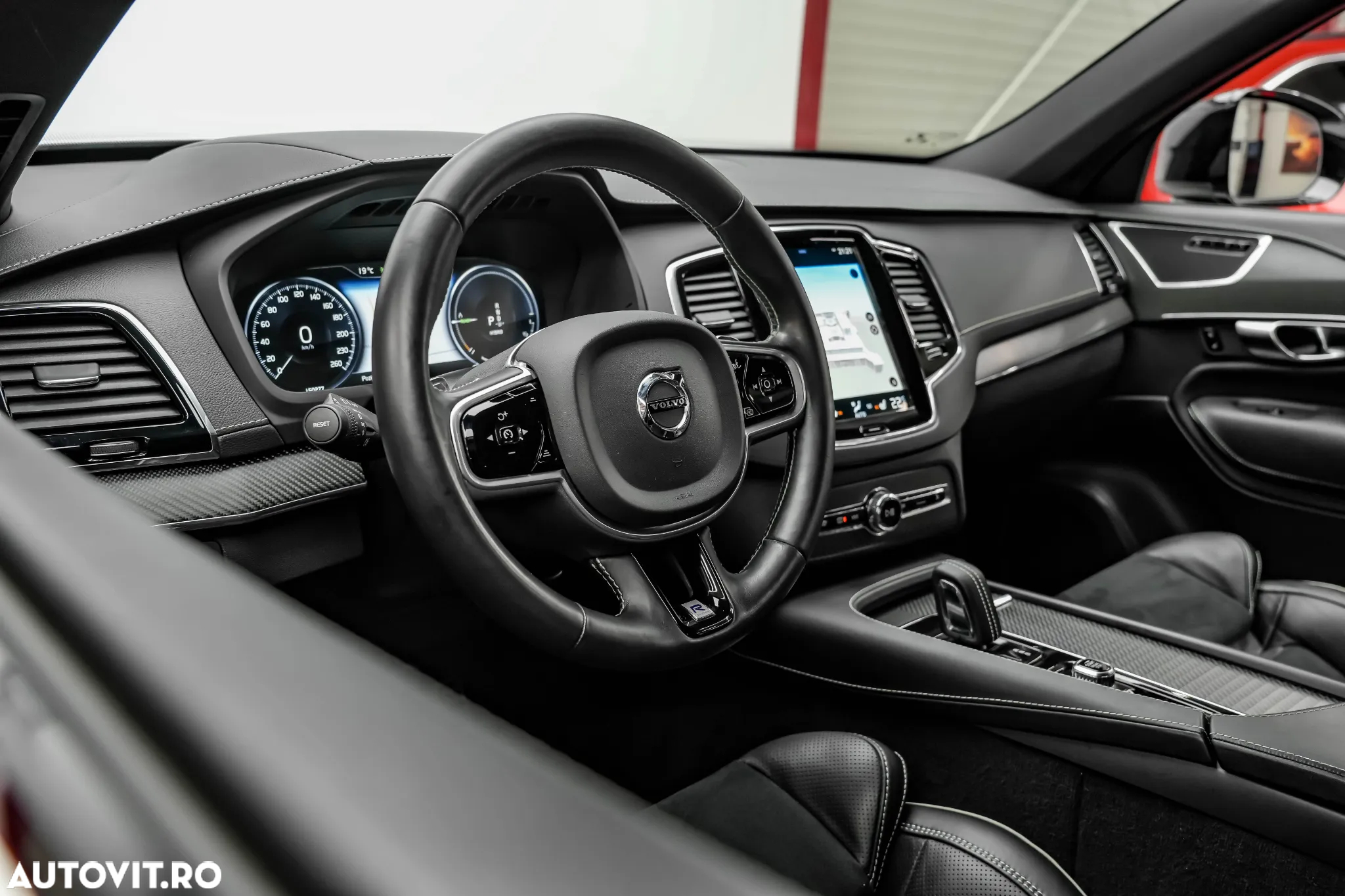 Volvo XC 90 AWD T8 Twin Engine Geartronic RDesign - 4