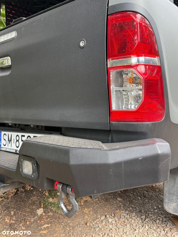 Toyota Hilux 3.0 D-4D SR5 - 10