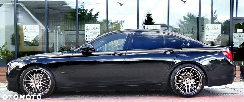 BMW Seria 7 740d - 22