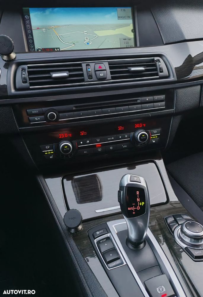 BMW Seria 5 520d Aut. - 17