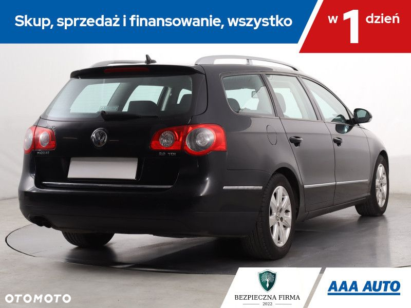 Volkswagen Passat - 6