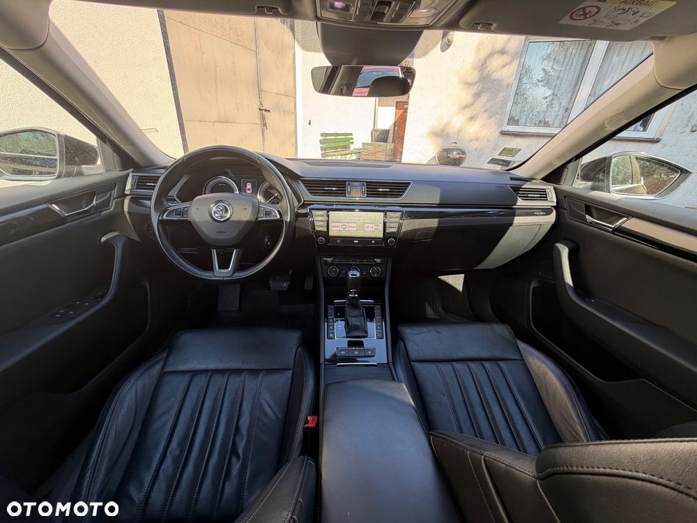 Skoda Superb 2.0 TDI L&K DSG - 21