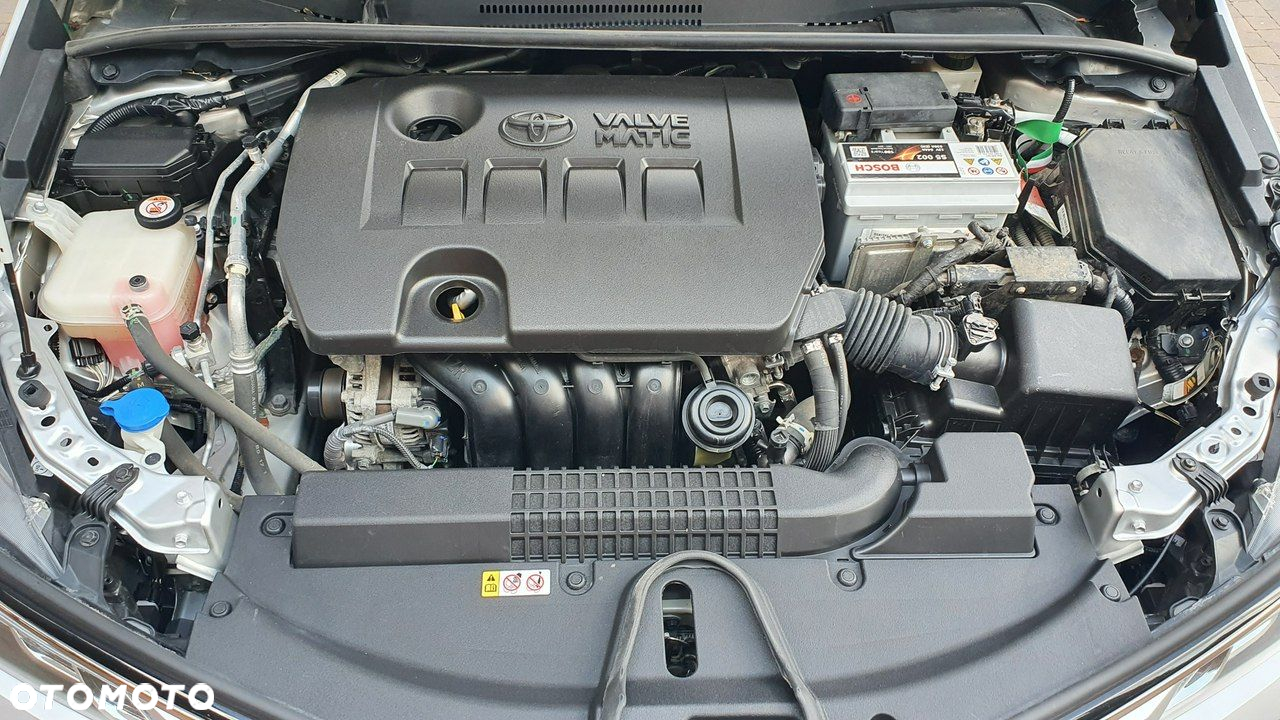 Toyota Corolla 1.6 Comfort - 38