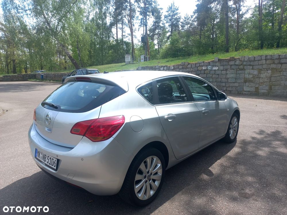 Opel Astra 1.6 Edition Sport - 4