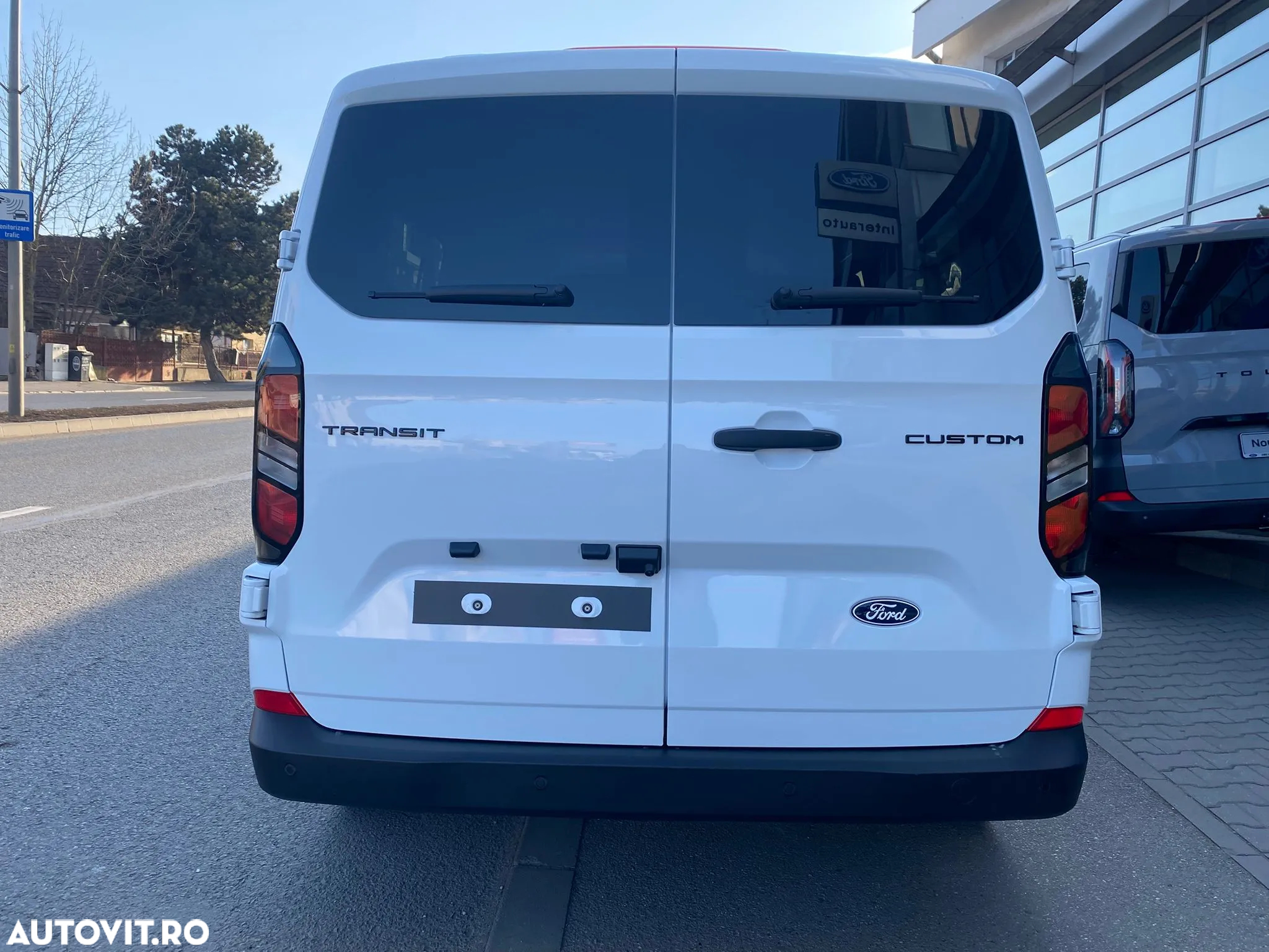 Ford Transit Custom - 10