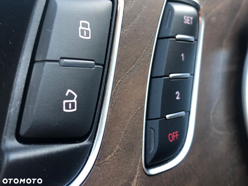 Audi A6 Allroad 3.0 TDI Quattro S tronic - 18