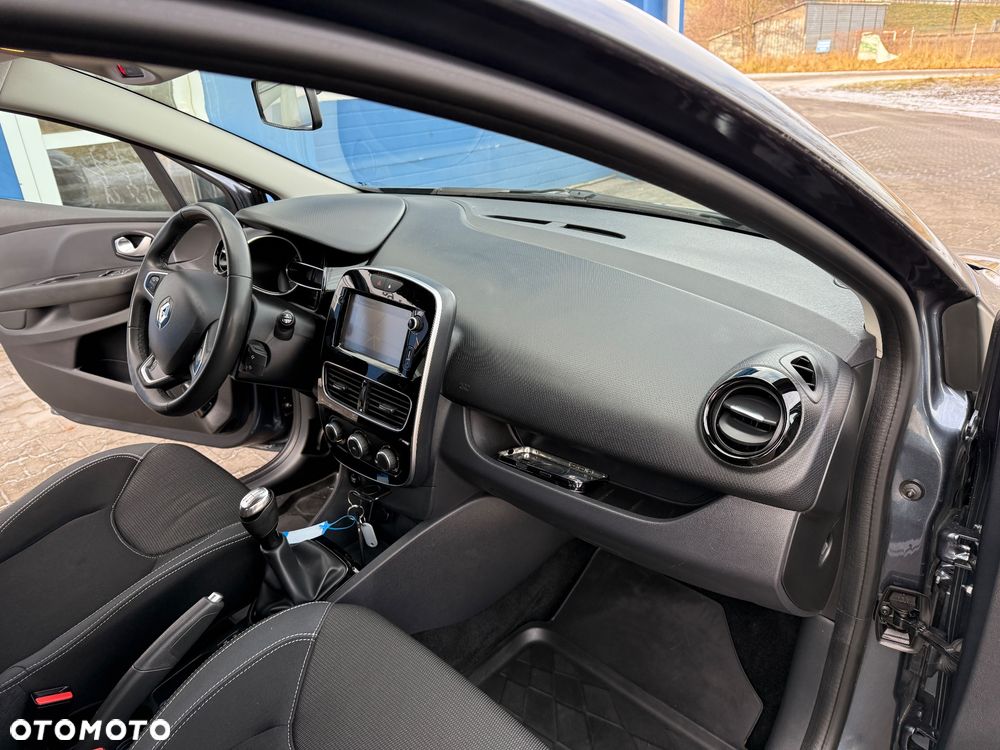 Renault Clio - 28