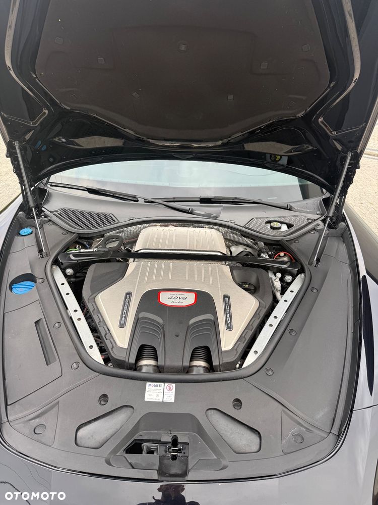 Porsche Panamera - 25