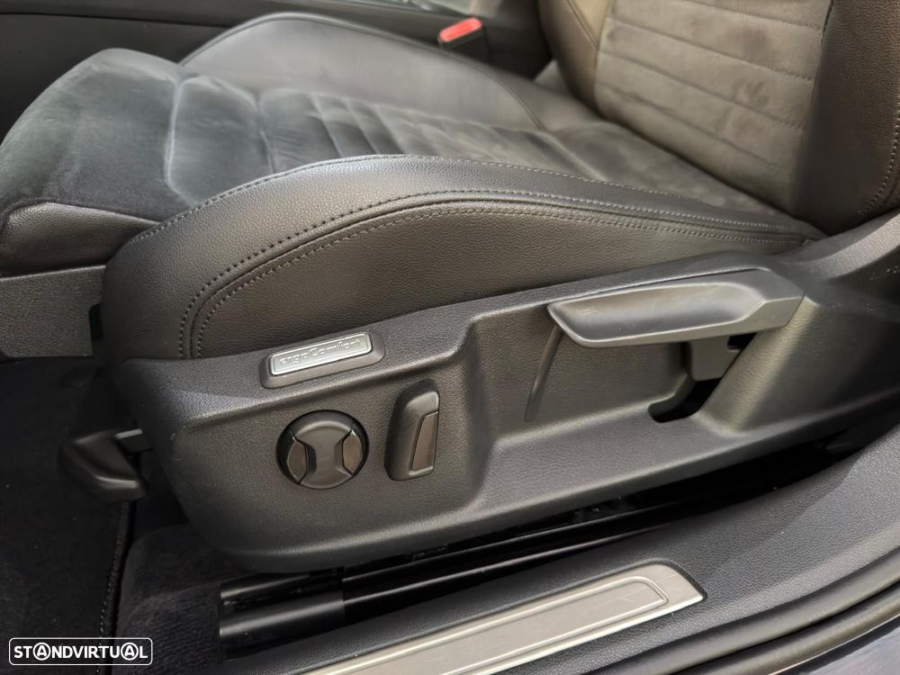 VW Passat Variant 2.0 TDi Highline - 21