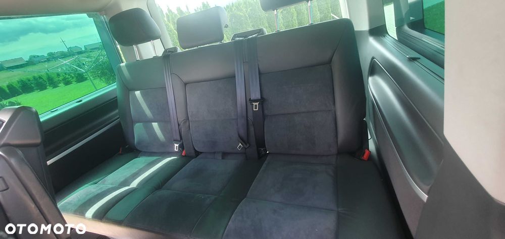 Volkswagen Multivan - 7