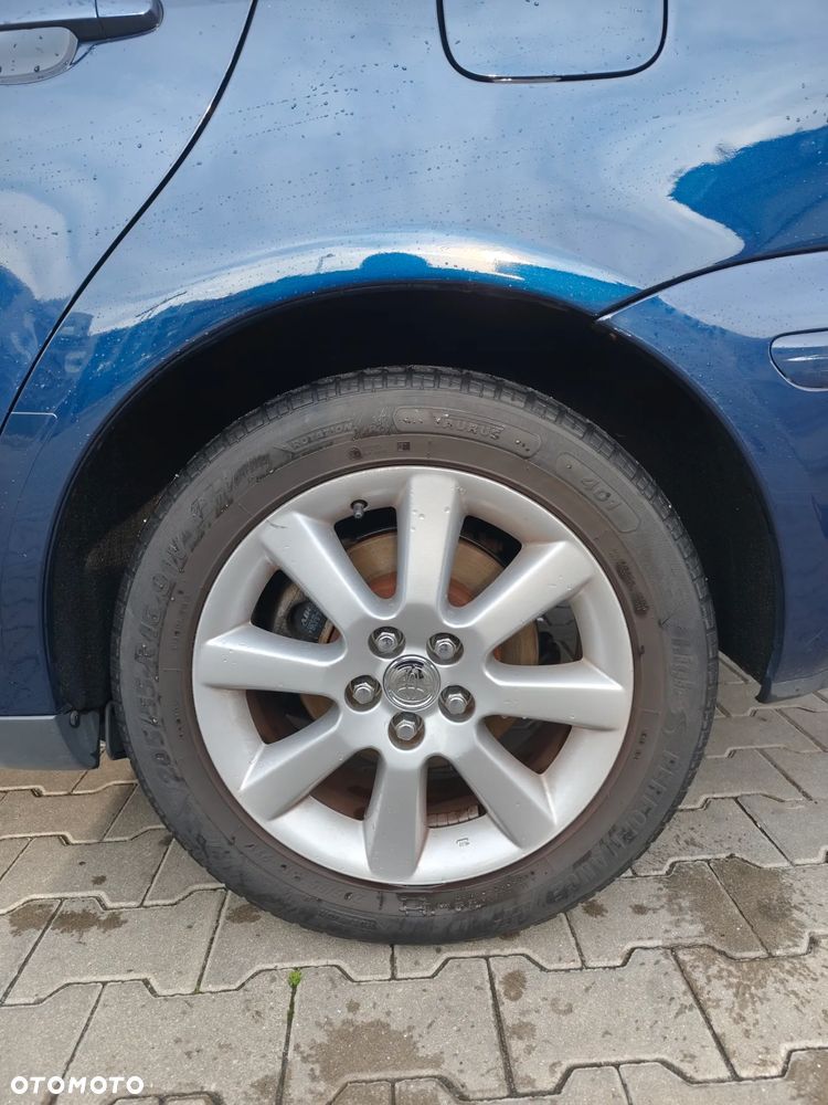 Toyota Avensis 1.6 VVT-i Luna - 12