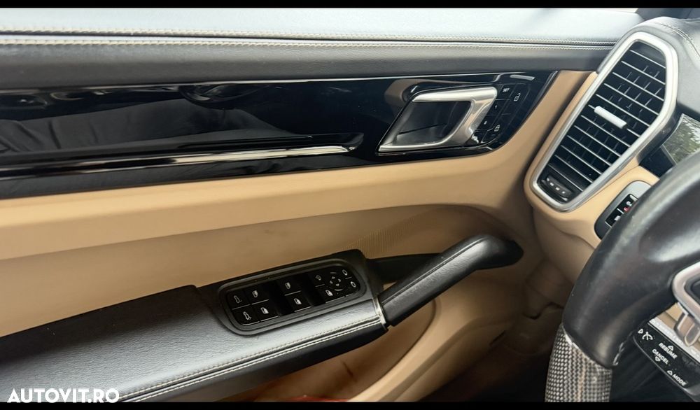 Porsche Cayenne S Tiptronic S - 10