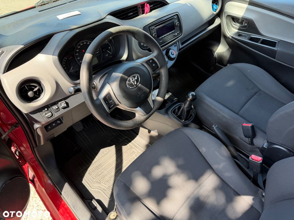 Toyota Yaris 1.0 Active - 10