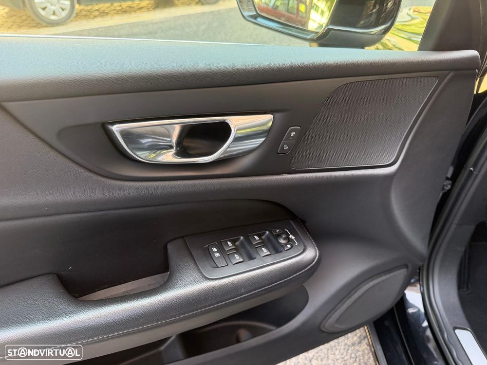 Volvo V60 2.0 T6 AWD TE Inscription Expression - 27