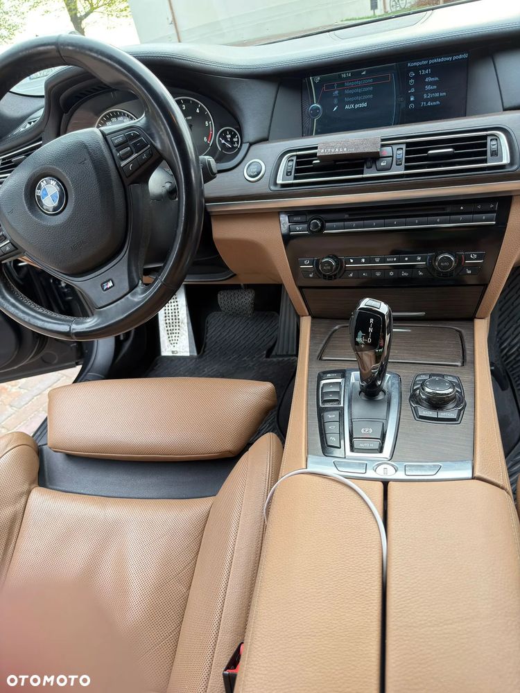 BMW Seria 7 740d xDrive - 6