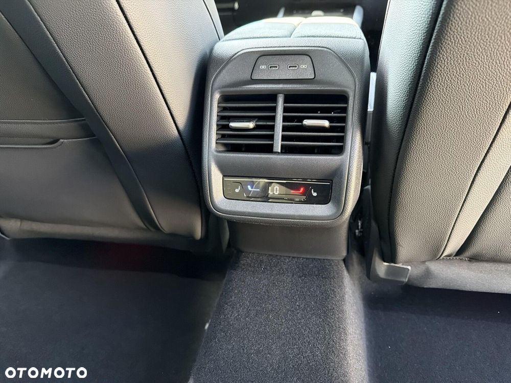 Skoda Superb 2.0 TDI SCR 4x4 Sportline DSG - 26