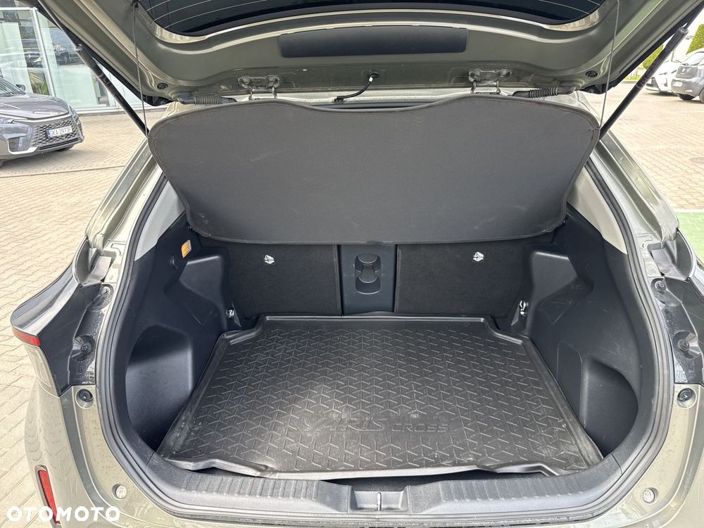 Toyota Yaris Cross Hybrid 1.5 Executive - 16