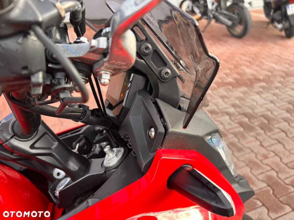 Honda CB - 1
