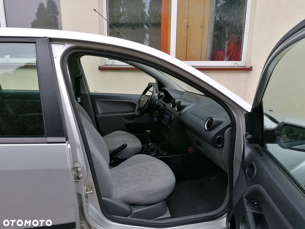 Ford Fiesta 1.4 TDCI - 5