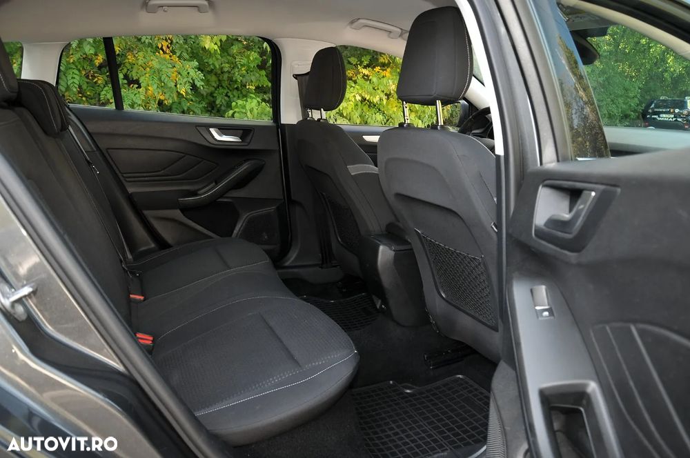 Ford Focus - 7