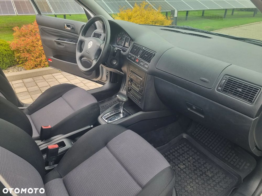 Volkswagen Golf 1.6 Trendline - 7