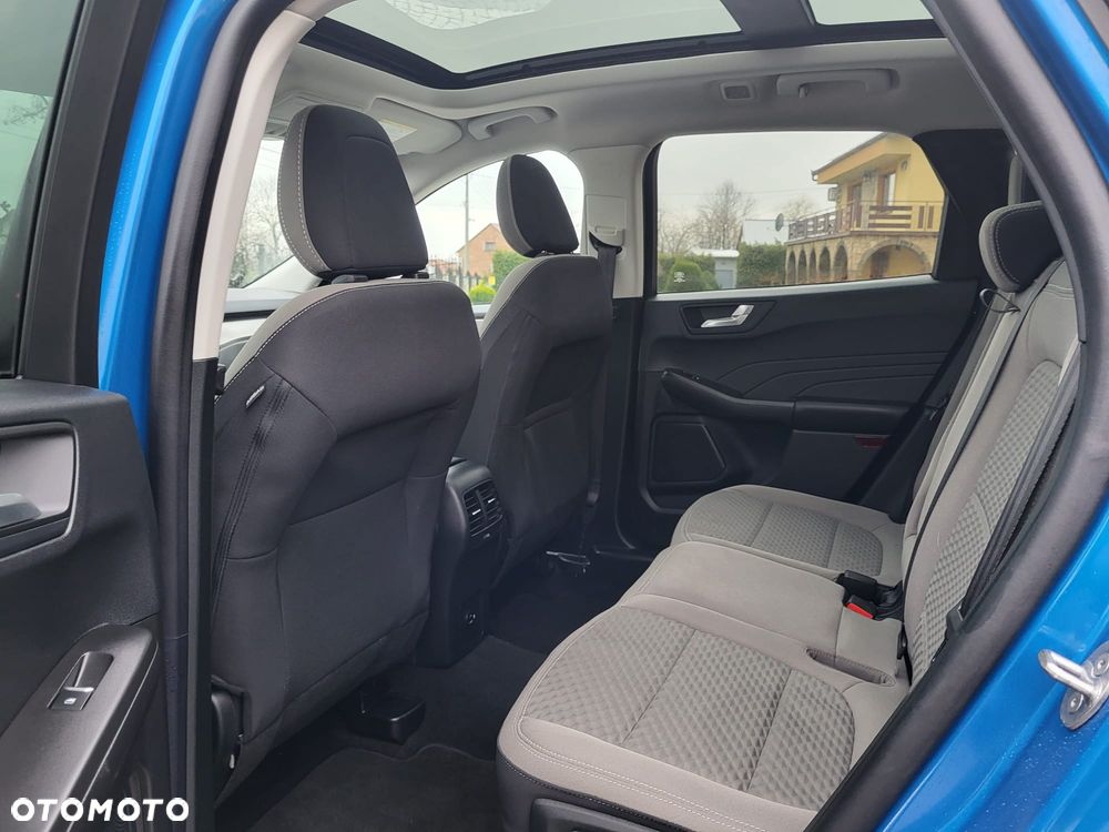 Ford Kuga - 4