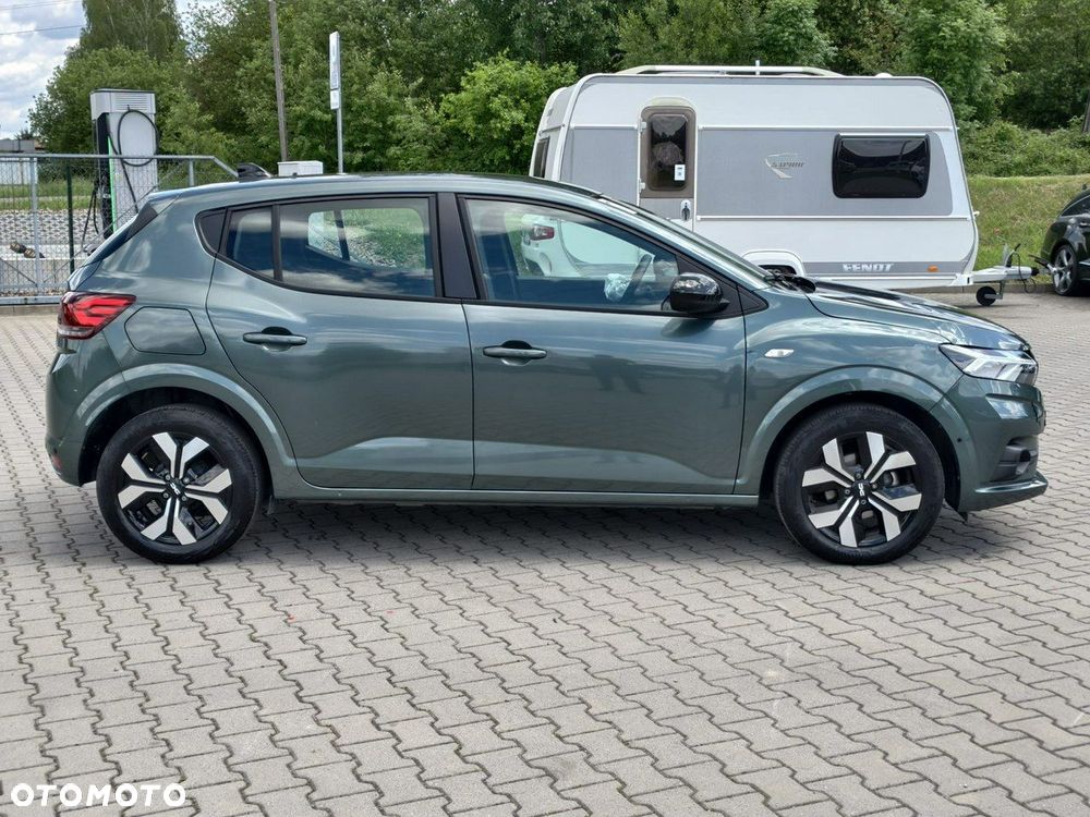 Dacia Sandero - 8