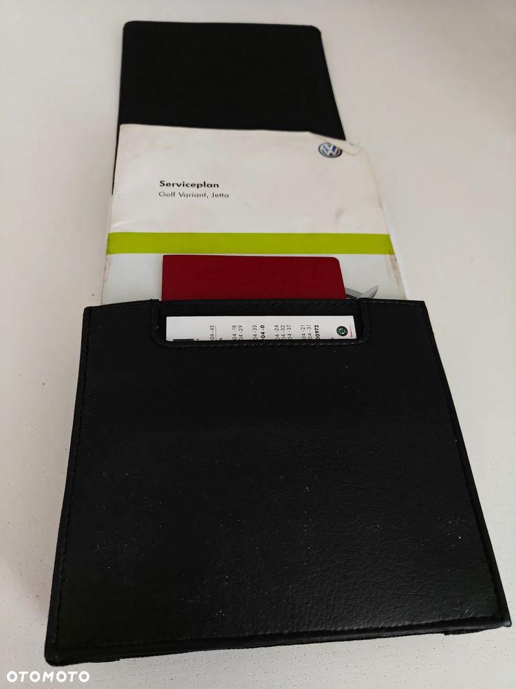 Volkswagen Golf 1.6 TDI Comfortline DSG - 21