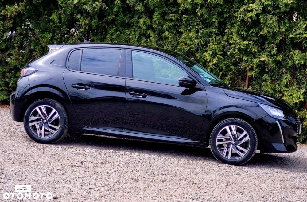 Peugeot 208 - 13
