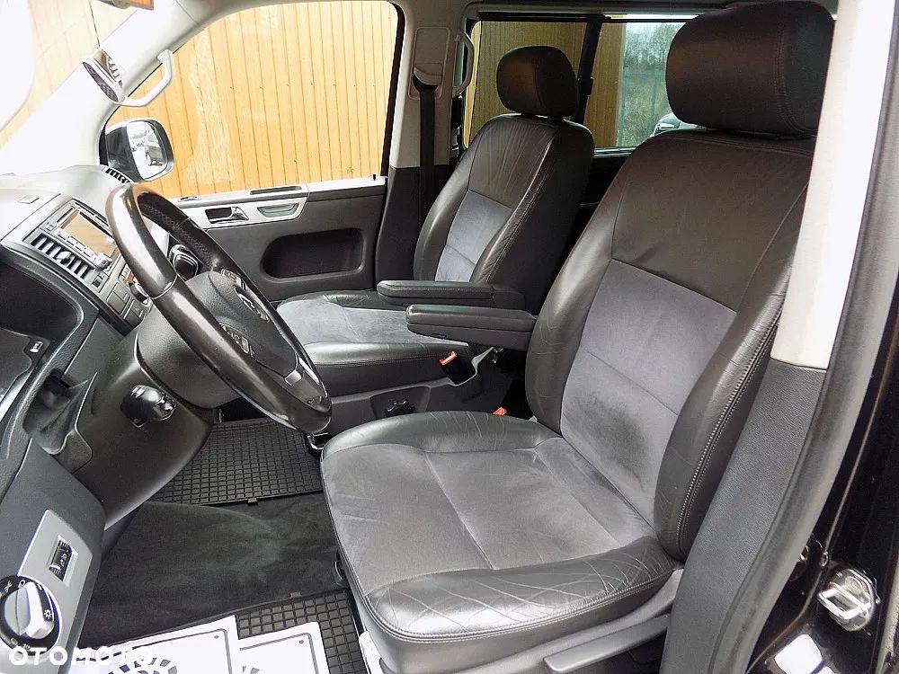 Volkswagen Multivan - 17