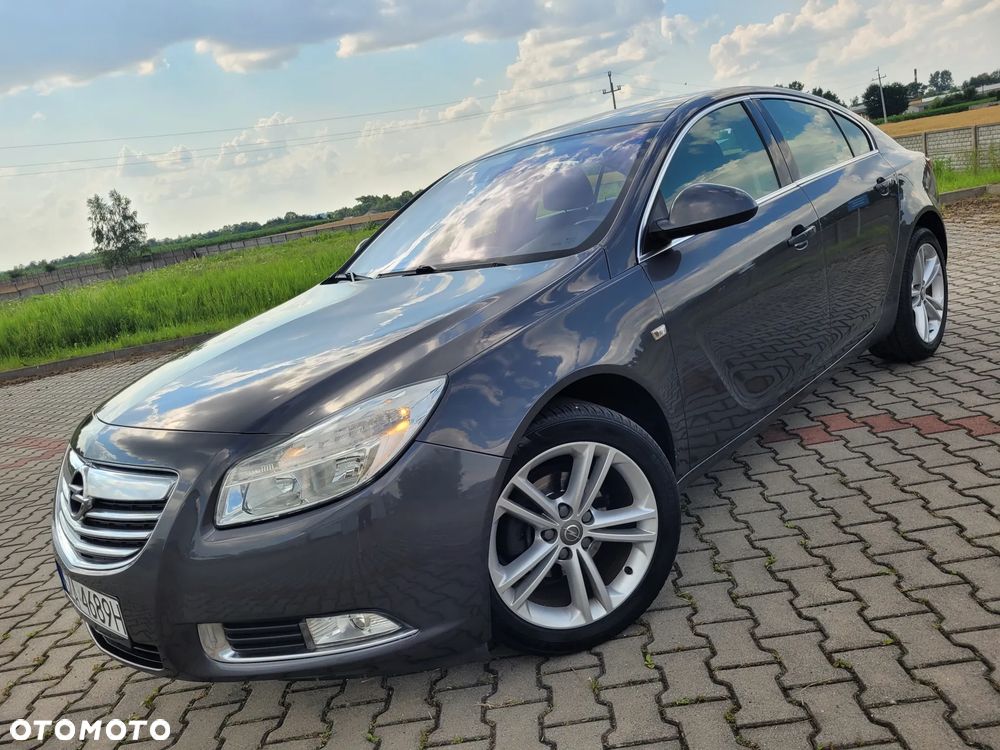 Opel Insignia - 1