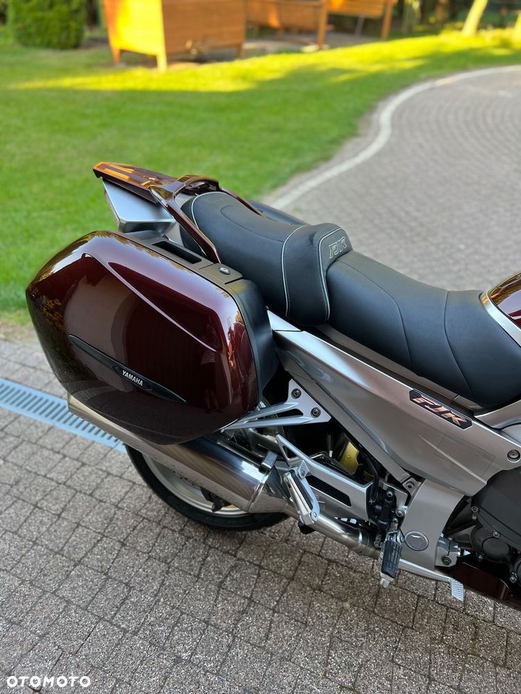 Yamaha FJR - 25