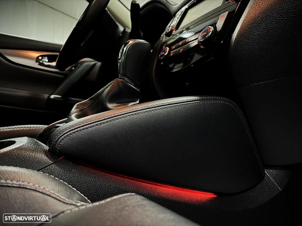 Nissan Qashqai 1.6 dCi Tekna Premium Pele S Alcantara Xtronic - 14