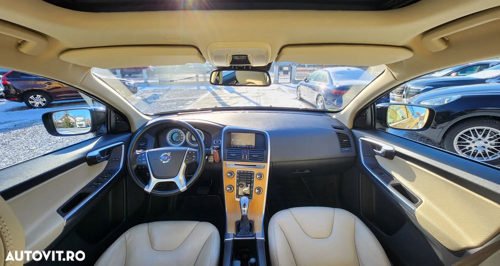 Volvo XC 60 D4 Geartronic Momentum - 3